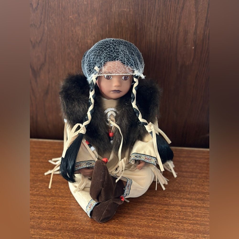 Timeless doll Native American collection - Picture 9 of 10
